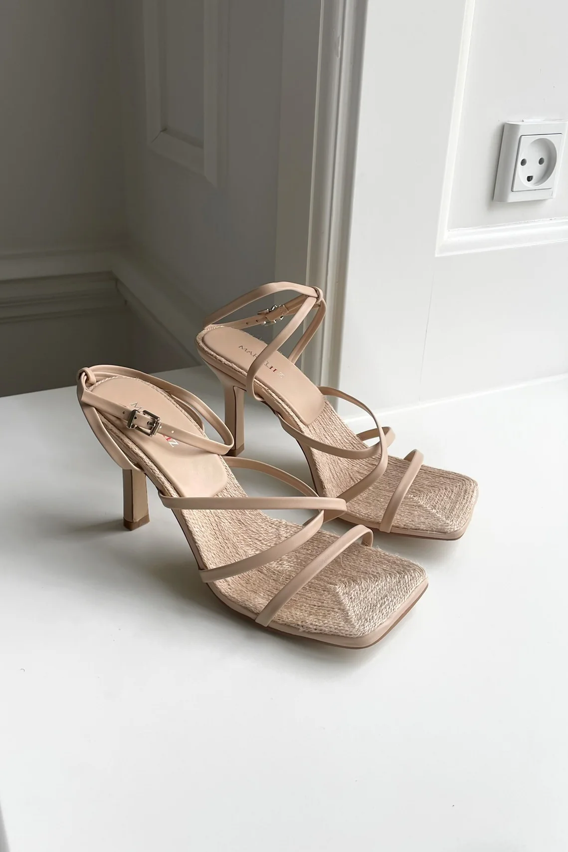 3966 Belo Heels - Beige