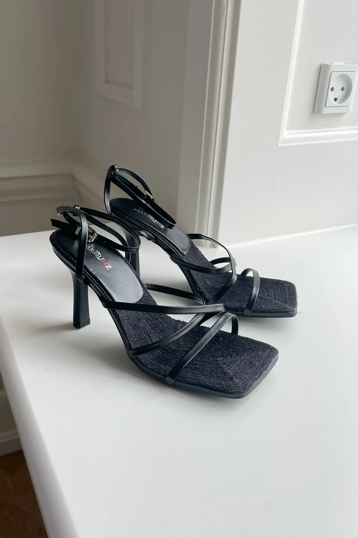 3966 Belo Heels - Black