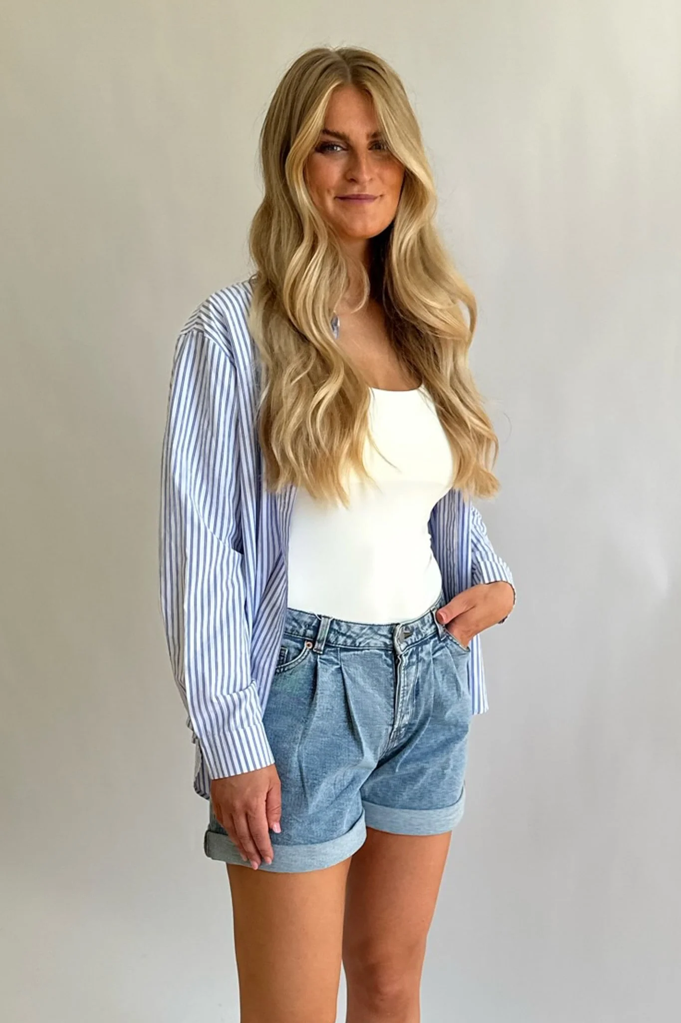 JXAlexa Loose HW Shorts - Light Blue Denim