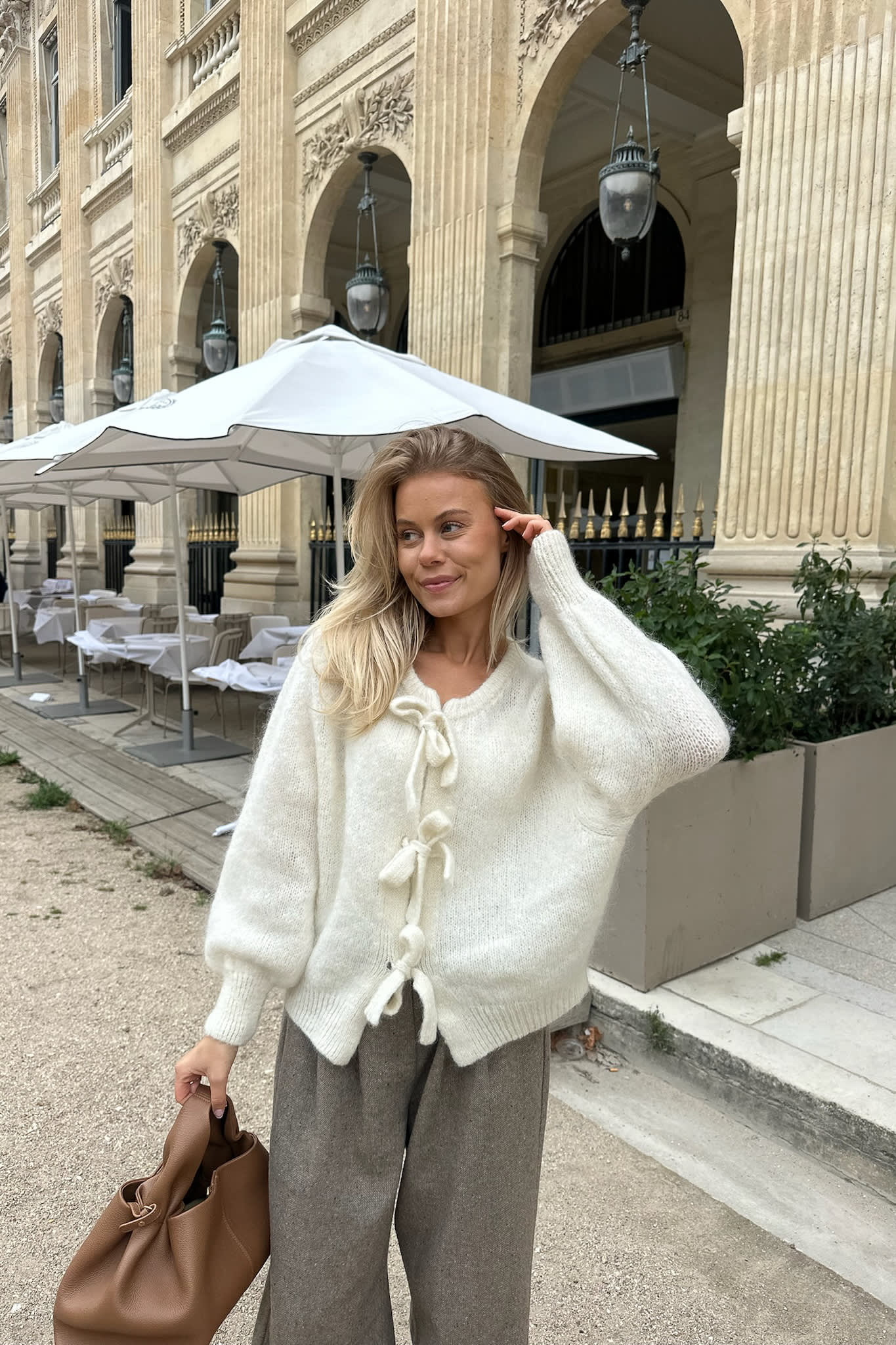 BaileyIC Bow Cardigan - White
