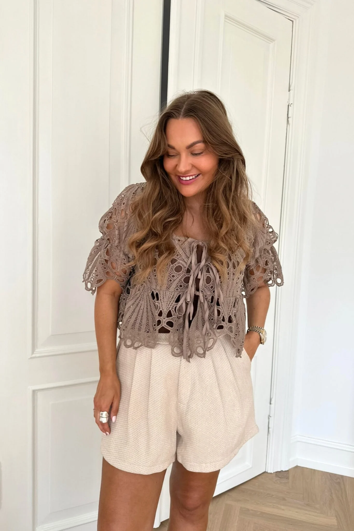 BellaIC Tie Top - Mocca Embroidery