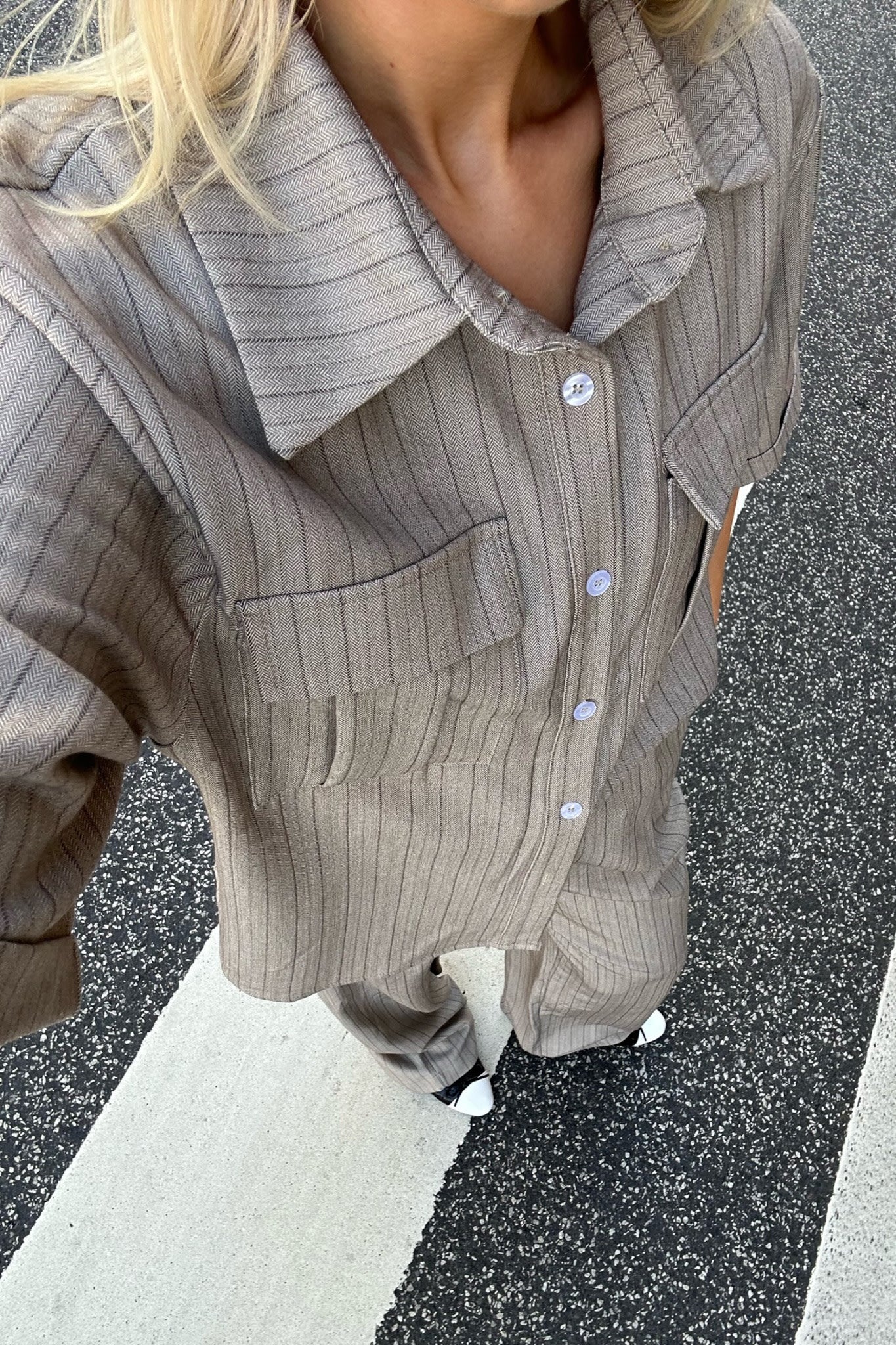 CelinaIC Shirt - Dark Beige Pinstripe