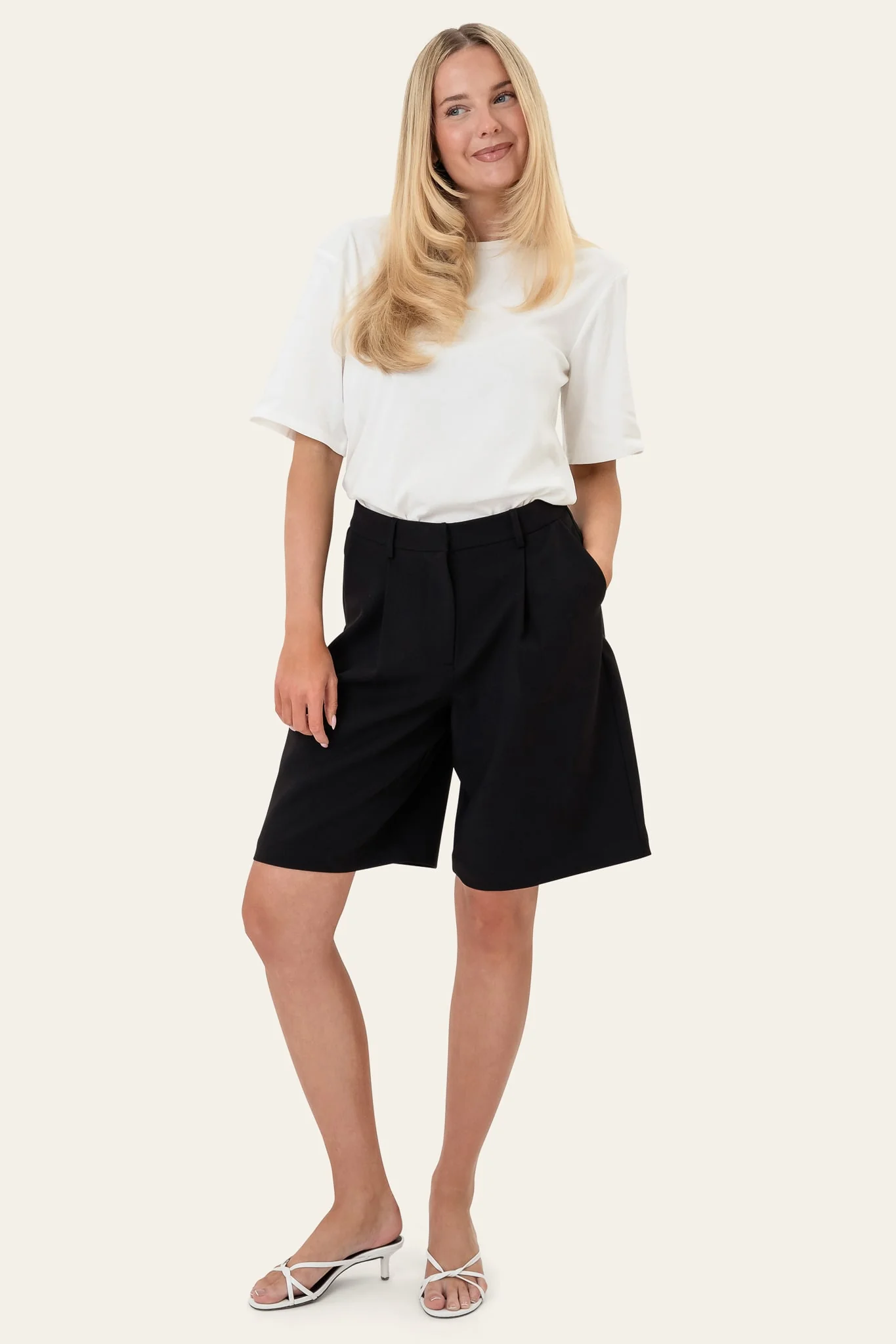 CelinaIC Shorts - Black
