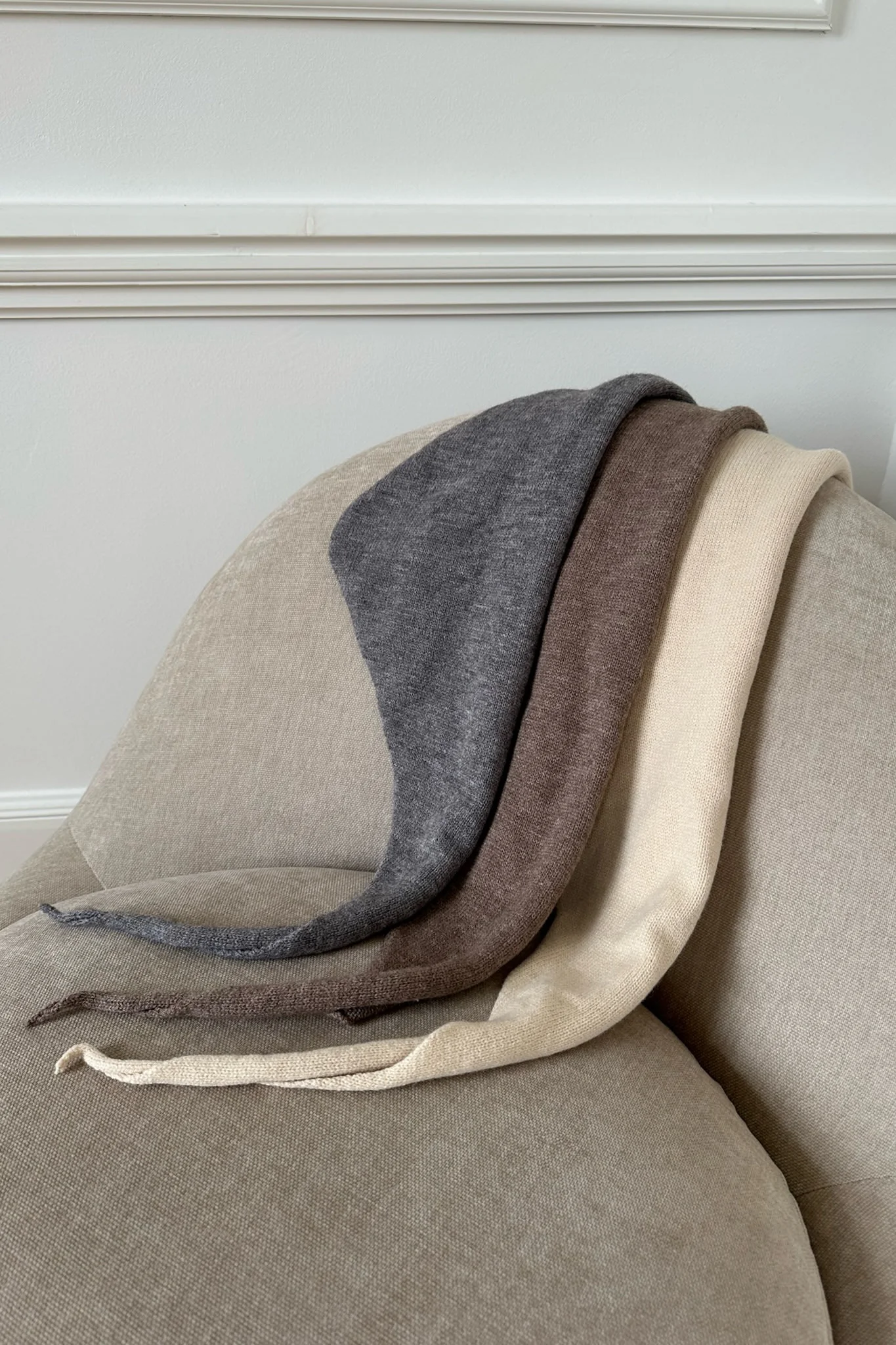 EllieIC Scarf - Grey - Image 3