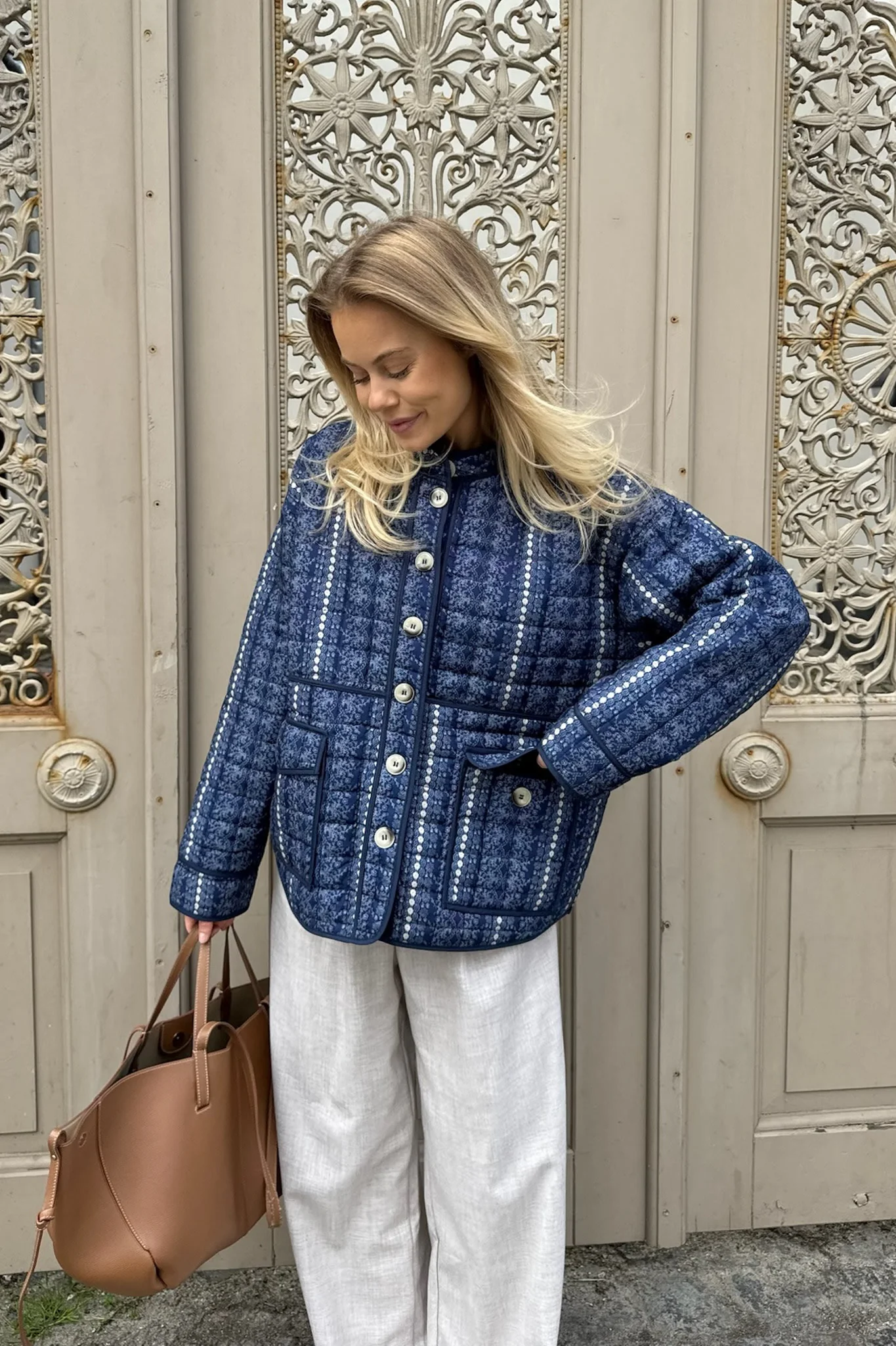 EmmyIC Quilted Jacket - Navy Flower Print