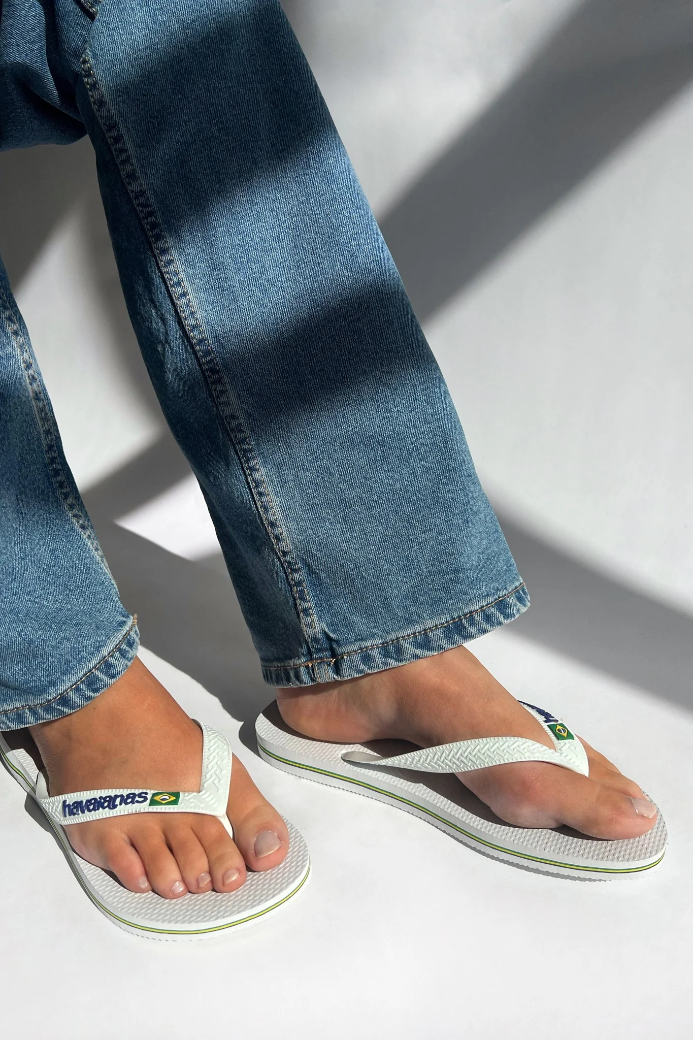 Havaianas Brasil Logo Flip Flop - White