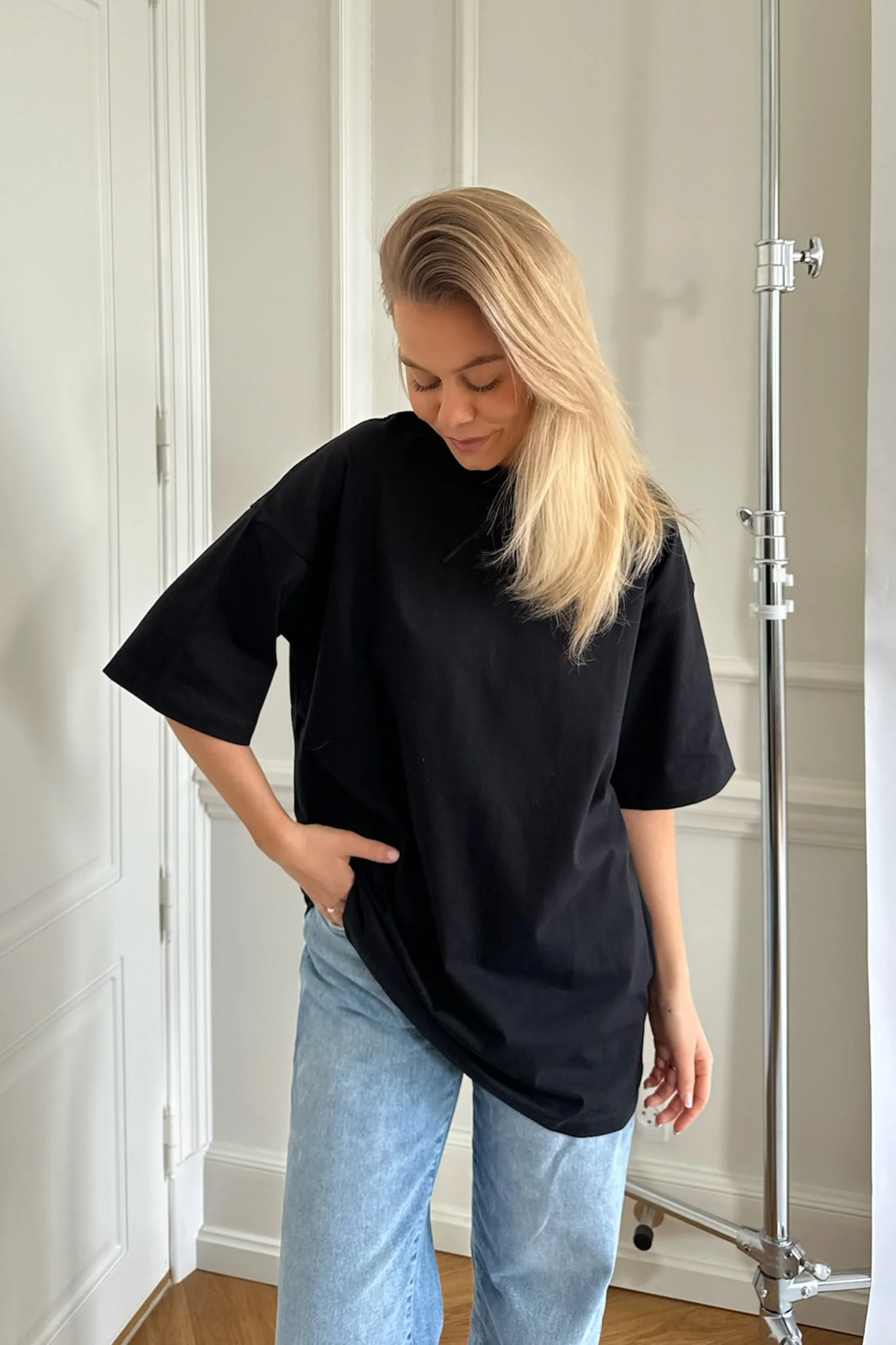 JXValeria Oversized SS Tee - Black