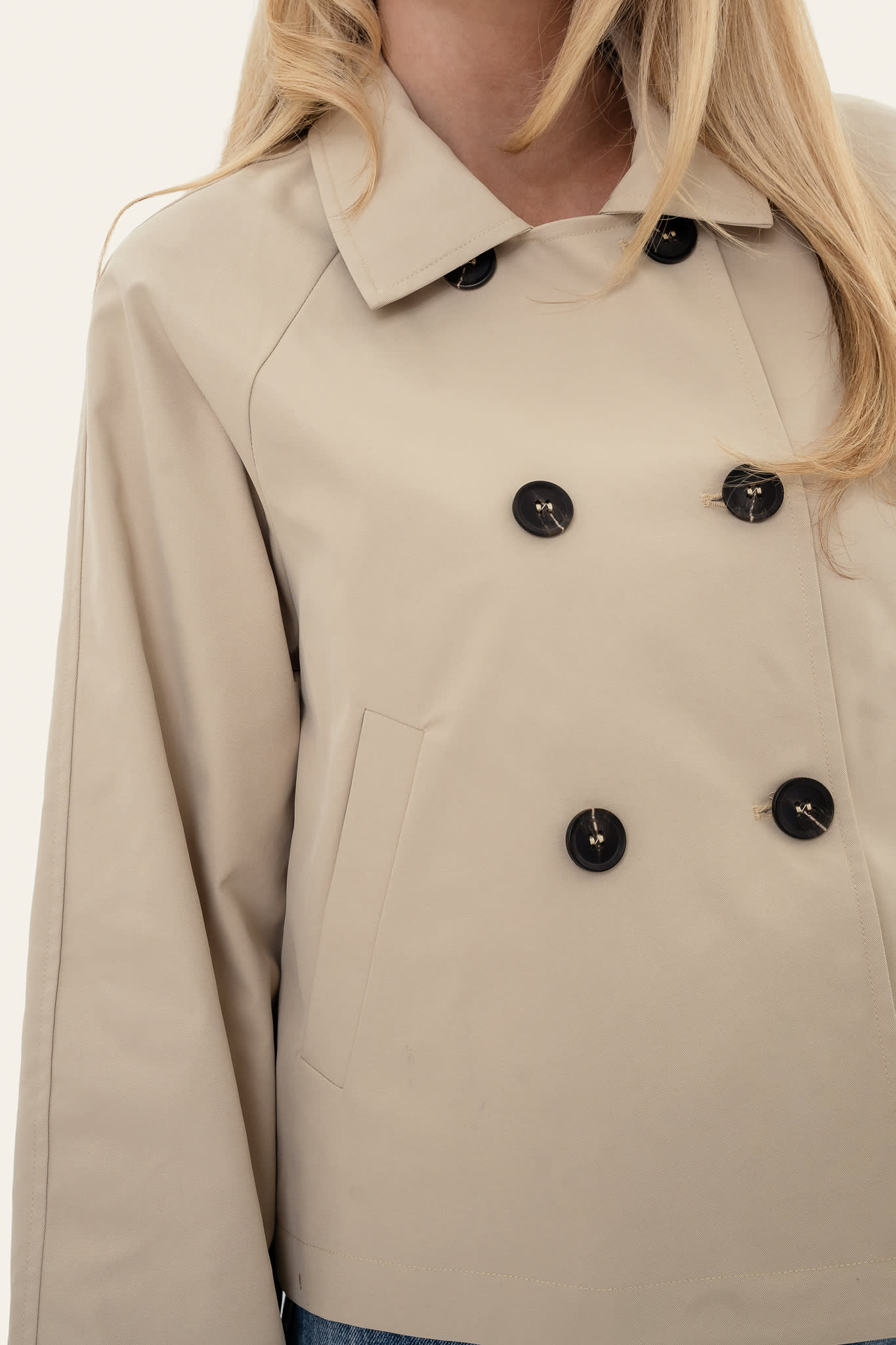LunaIC Trenchcoat - Beige - Image 6