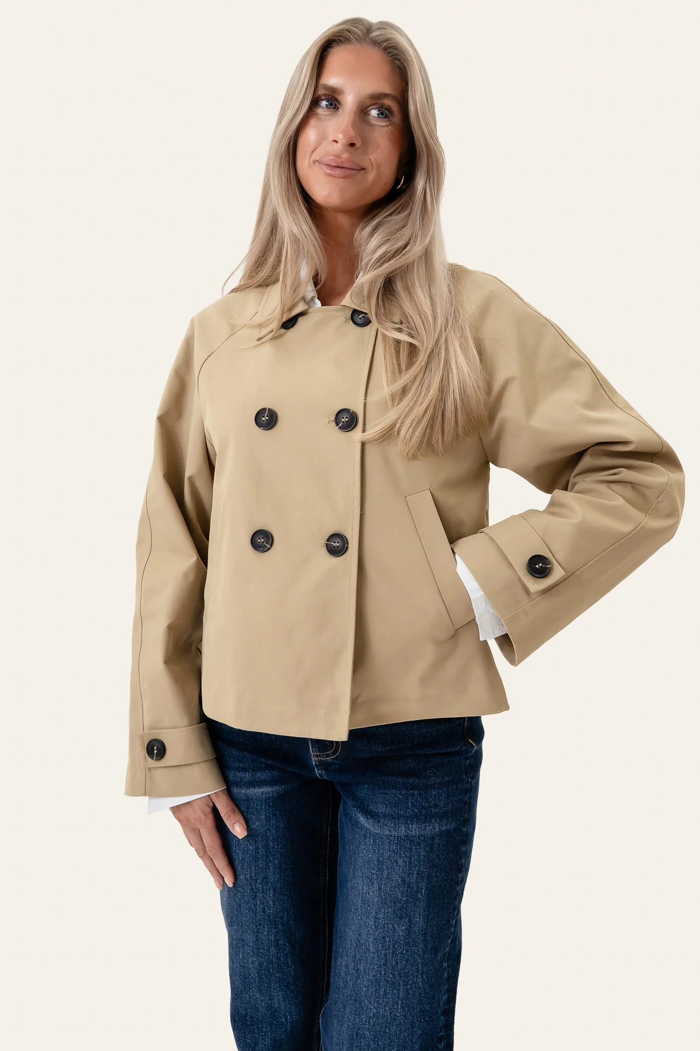 LunaIC Trenchcoat - Dark Beige - Image 4