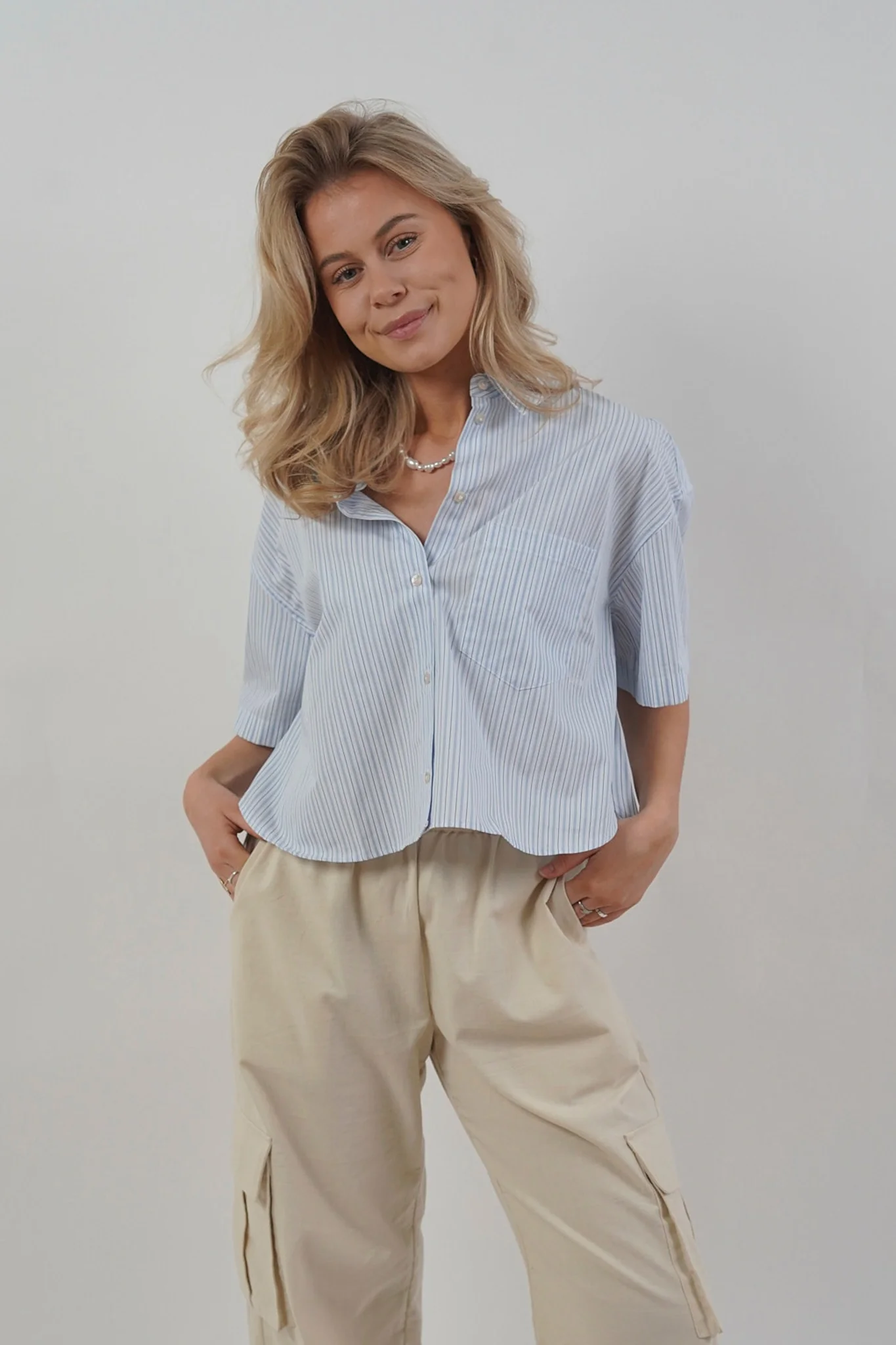 JXMolly SS Relaxed Poplin Shirt - White Blue