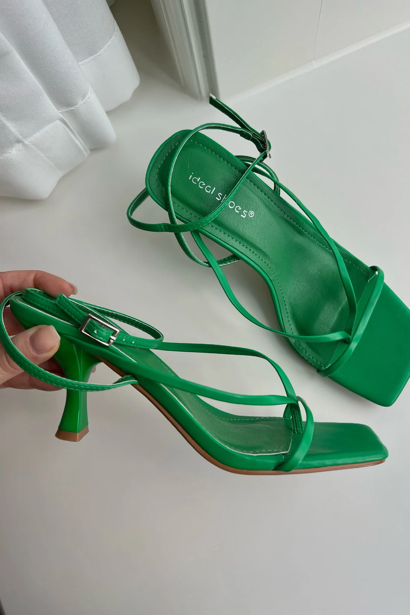 6805 Nairo Heels - Green