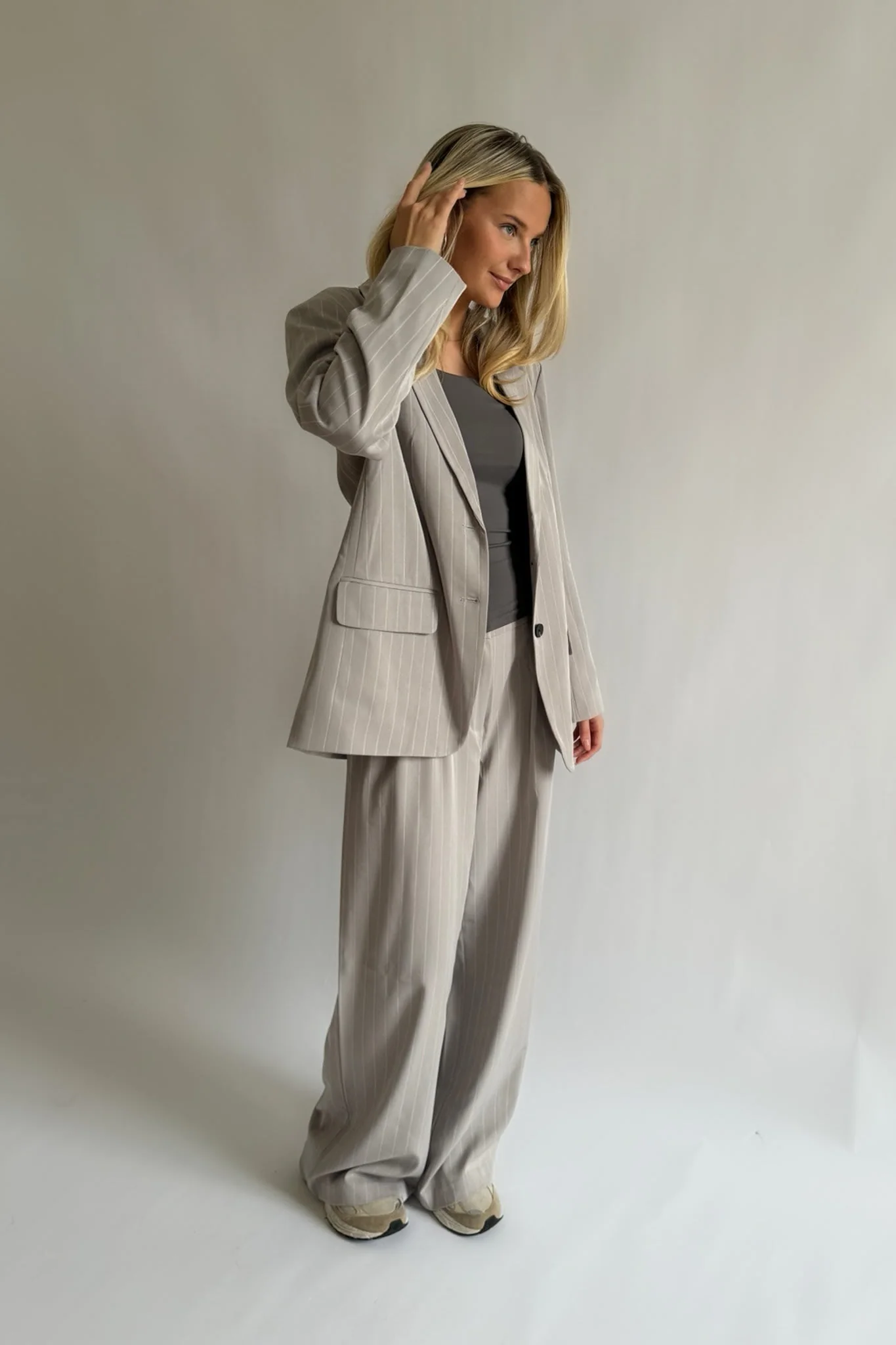 NMVera LS Oversize Blazer - Light Grey Melange White Pinstripes